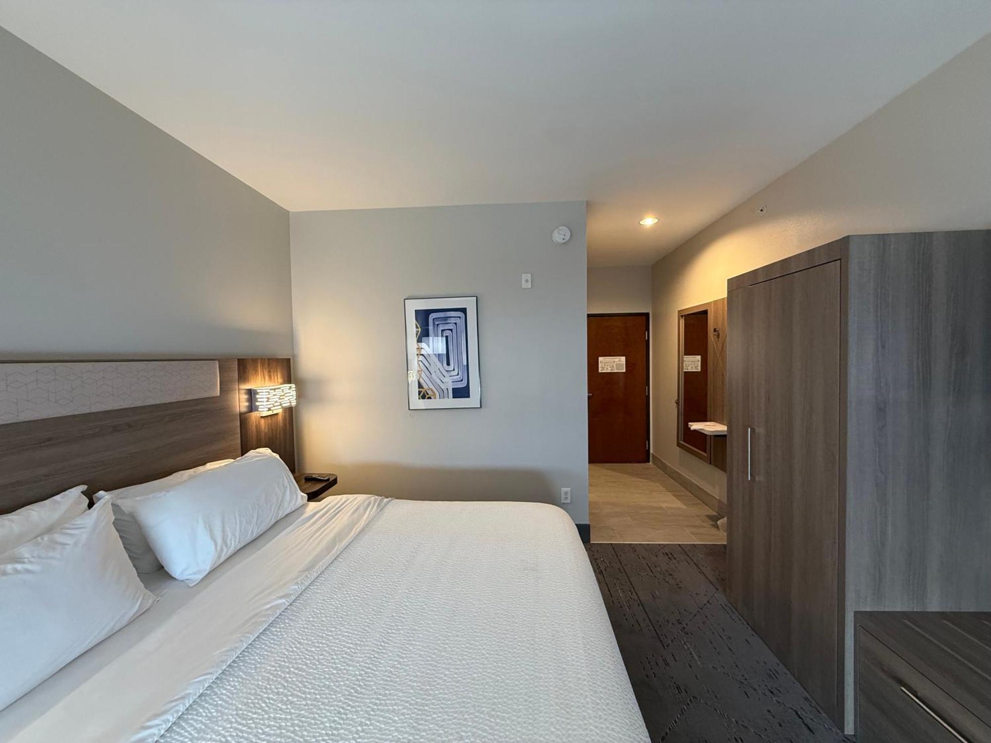 Holiday Inn Express Kenedy By Ihg Kültér fotó