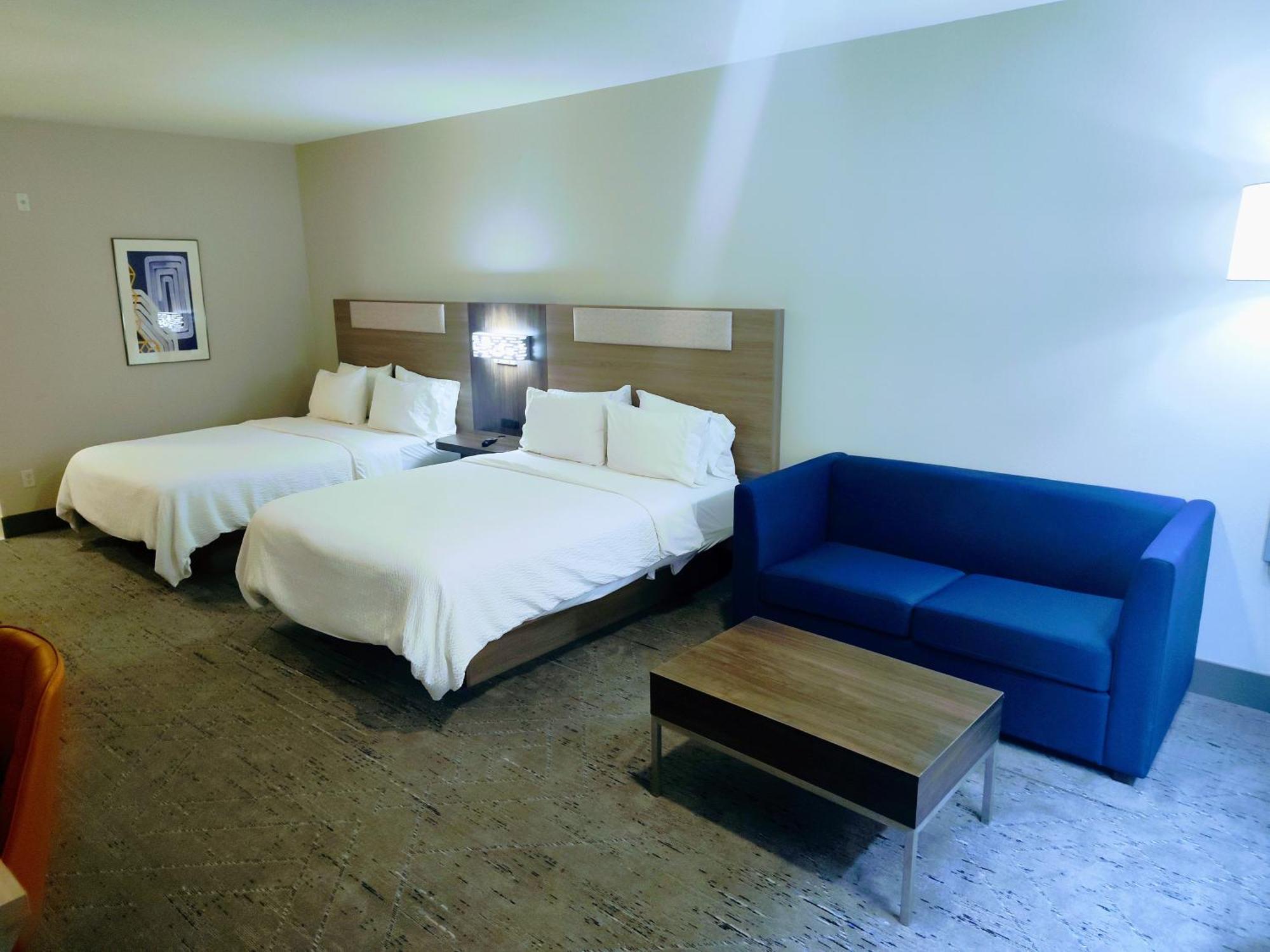 Holiday Inn Express Kenedy By Ihg Kültér fotó