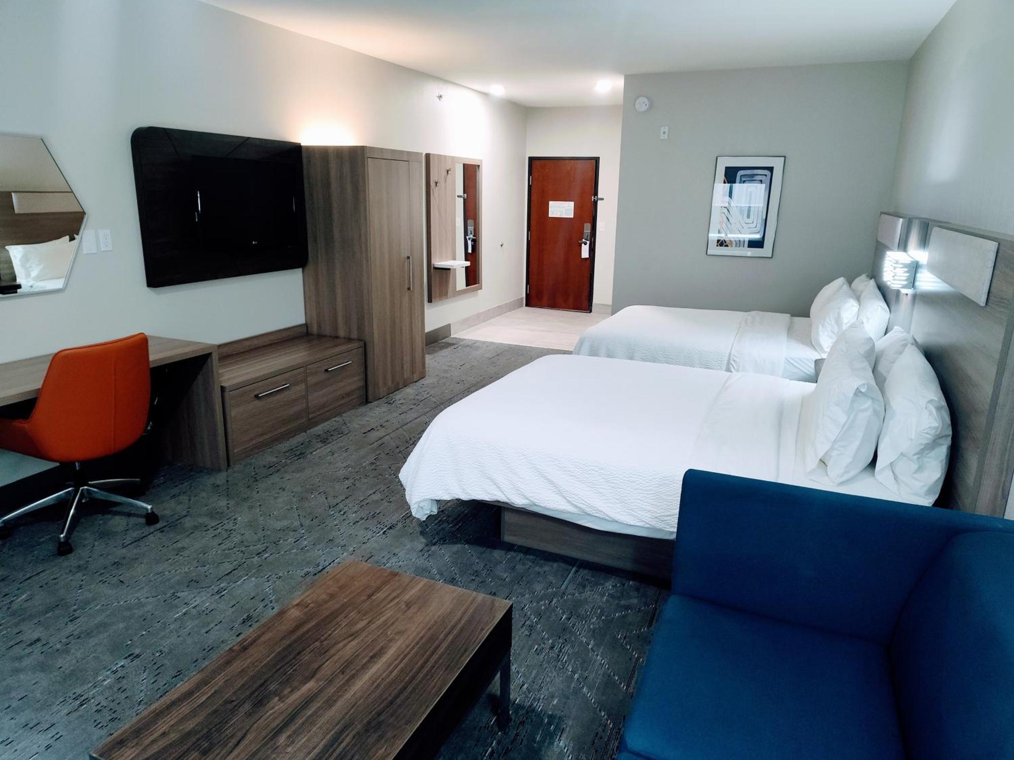 Holiday Inn Express Kenedy By Ihg Kültér fotó